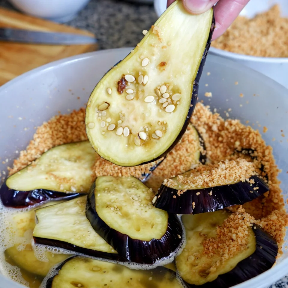 Crispy Baked Eggplant – Golden, Crunchy, and Surprisingly Comforting 3 eggplant into even rounds or strips