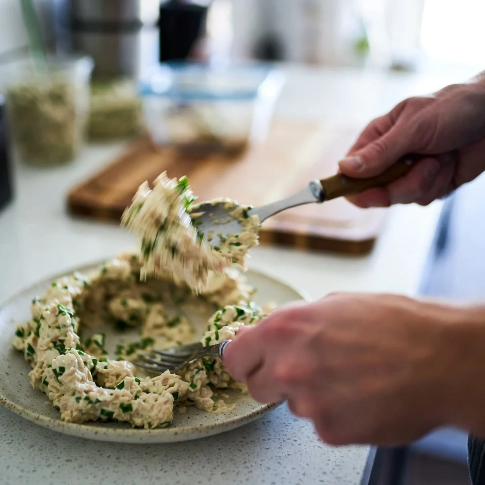 Tuna Salad Recipe 5 mixing Tuna Salad