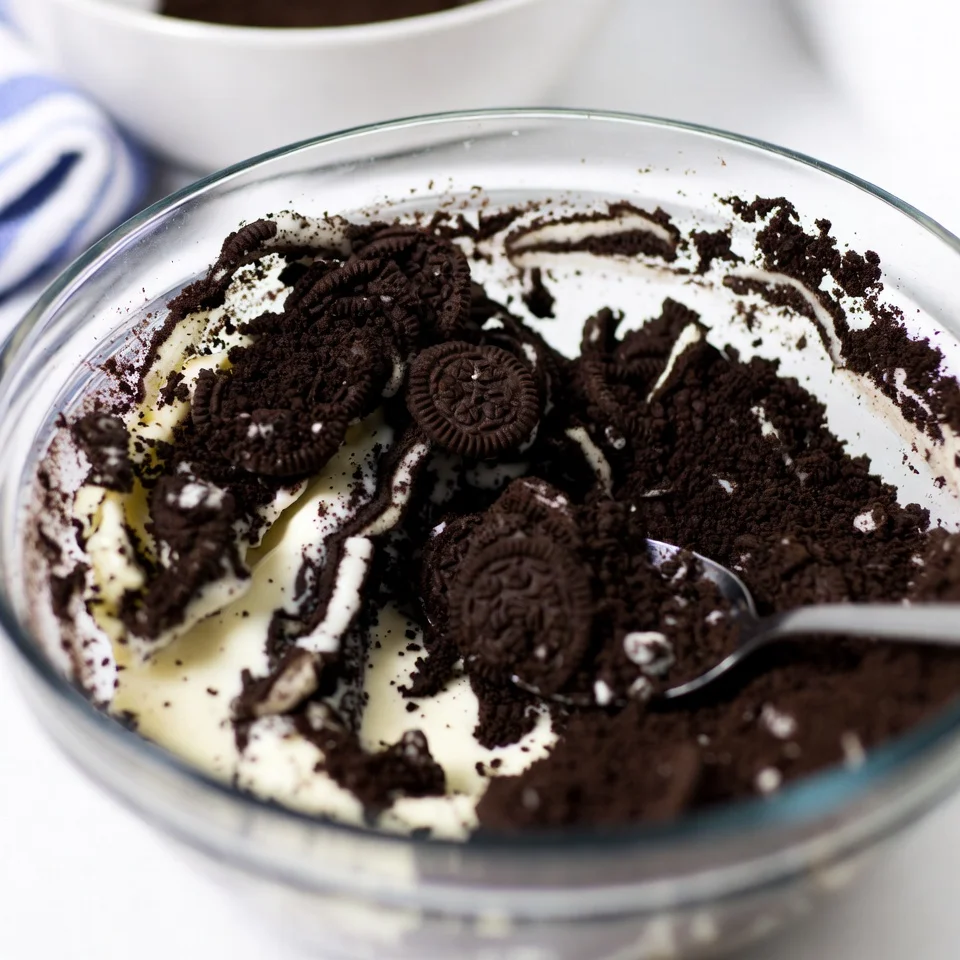 Cookies and Cream Cheesecake – The Best Oreo Cheesecake for Any Party 3 Oreo crust preparation for cookies and cream cheesecake